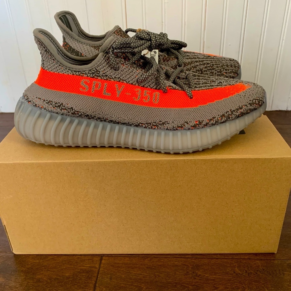 Yeezy 350 v2 Sz 10 DS - Beluga
